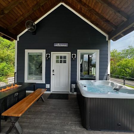 Modern Smoky Mountain Tiny House Apartment Пиджен Фордж Екстериор снимка