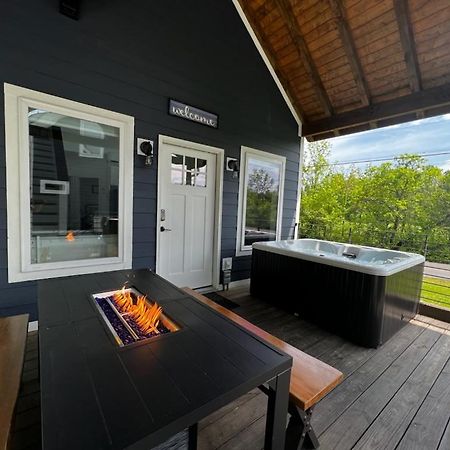 Modern Smoky Mountain Tiny House Apartment Пиджен Фордж Екстериор снимка