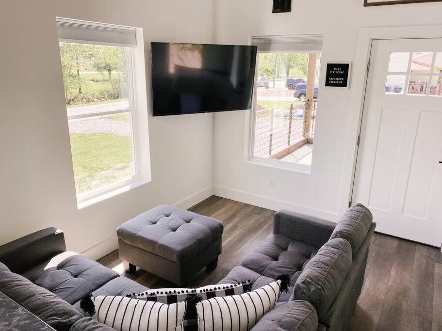 Modern Smoky Mountain Tiny House Apartment Пиджен Фордж Екстериор снимка
