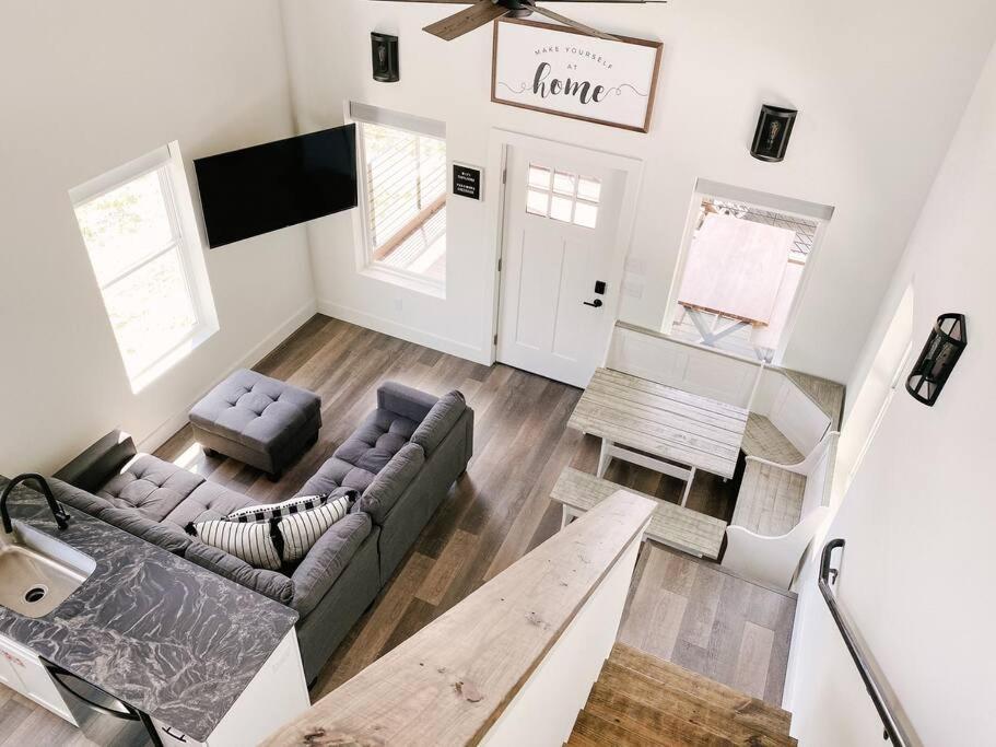 Modern Smoky Mountain Tiny House Apartment Пиджен Фордж Екстериор снимка